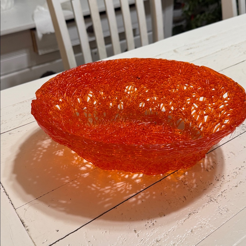 Mid Century Modern Vintqge 60s Orange Lucite Spaghetti bowl